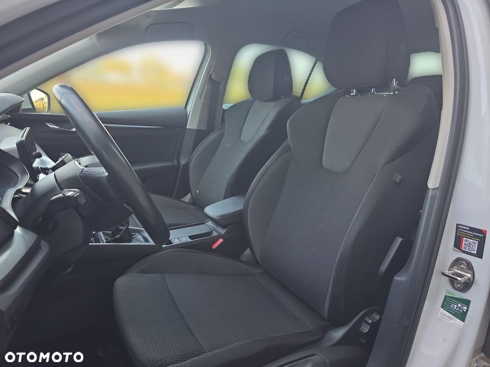 Skoda Octavia 1.5 TSI ACT Ambition - 9