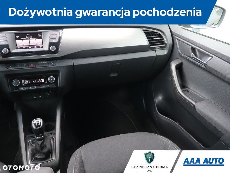 Skoda Fabia - 10