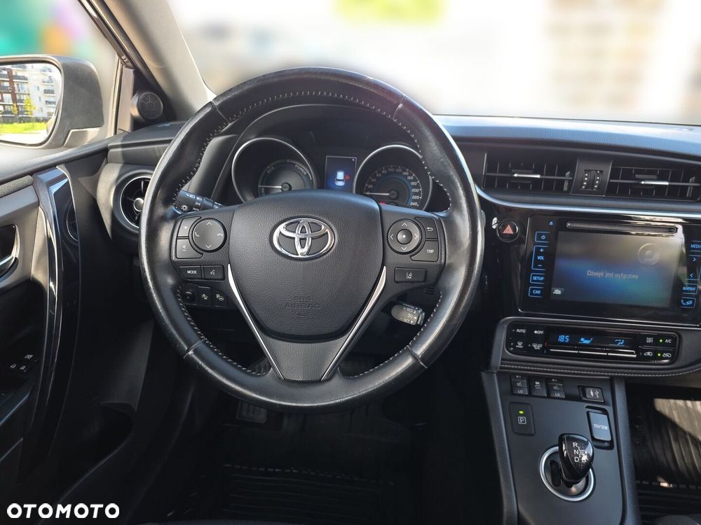 Toyota Auris Hybrid 135 Premium - 12