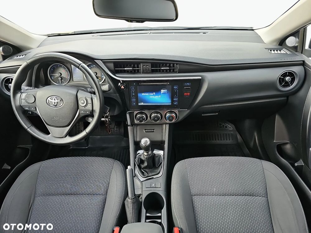 Toyota Corolla 1.6 Comfort - 5