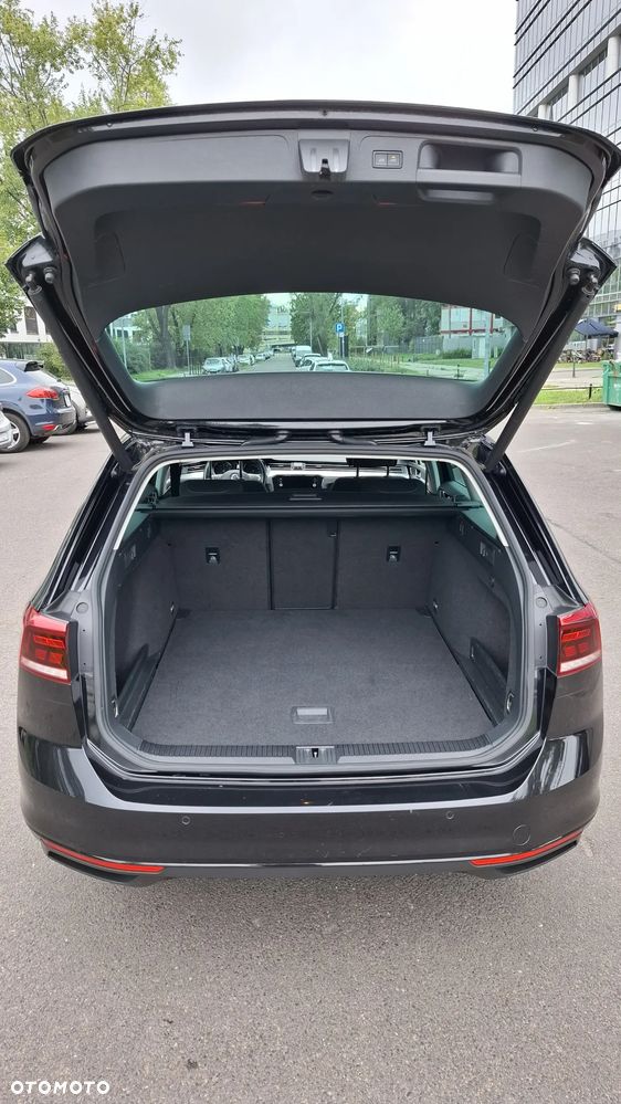 Volkswagen Passat 2.0 TSI Business DSG - 9