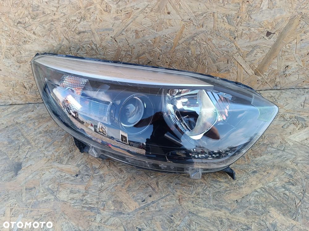 LAMPA PRZÓD PRZEDNIA PRAWA RENAULT CAPTUR 1 - 1