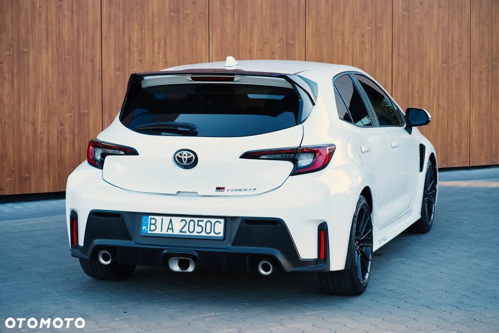 Toyota Corolla - 2