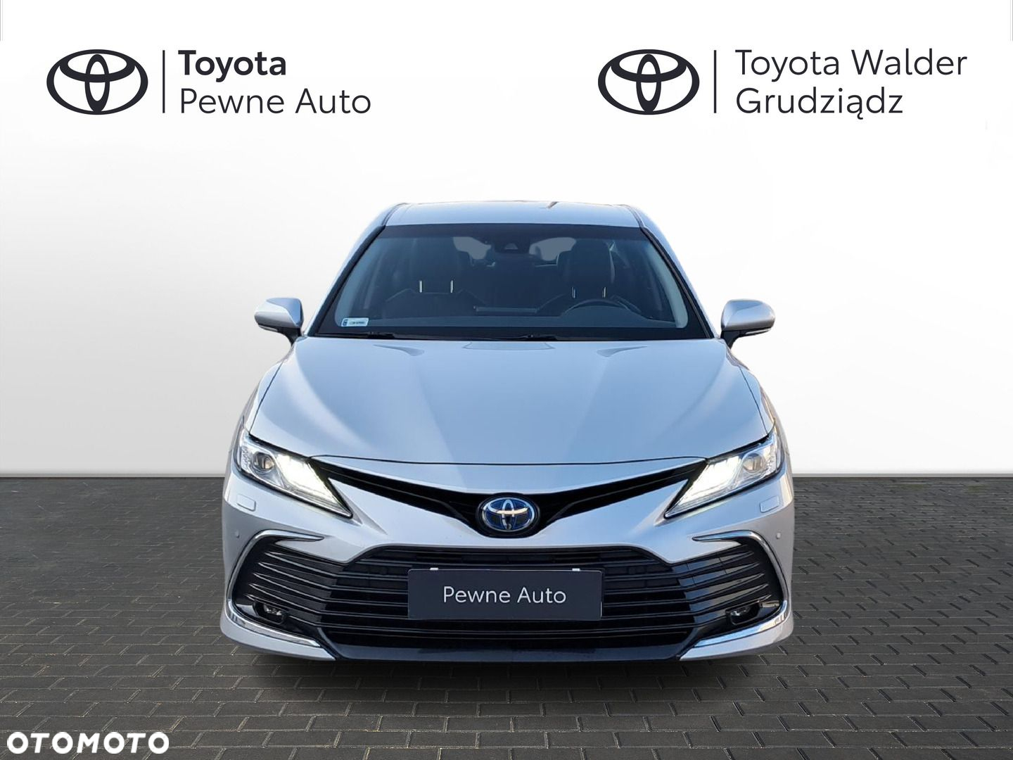 Toyota Camry - 7