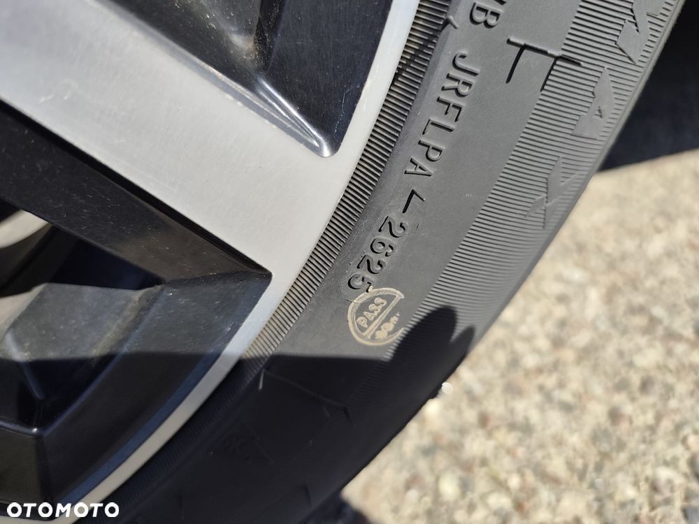 Volkswagen Passat 2.0 TDI (BlueMotion Technology) Comfortline - 13