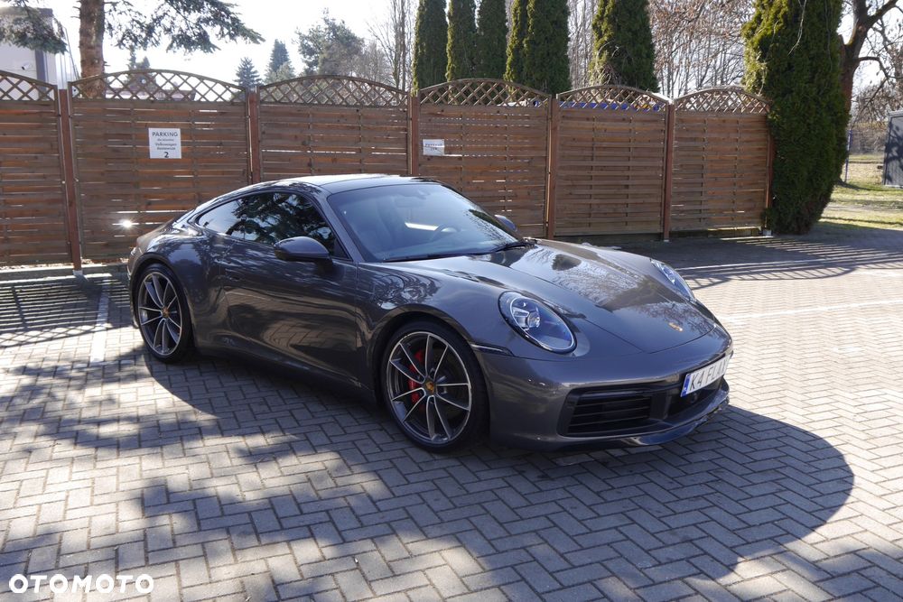 Porsche 911 Carrera 4S - 1