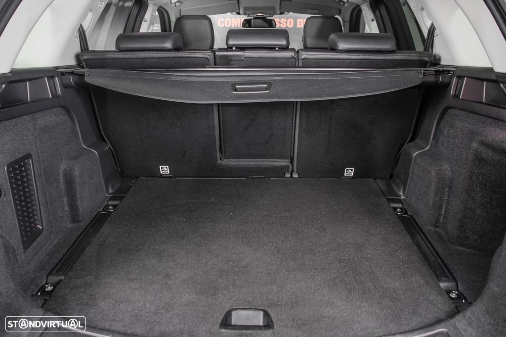 Land Rover Discovery Sport 2.0 eD4 SE - 30