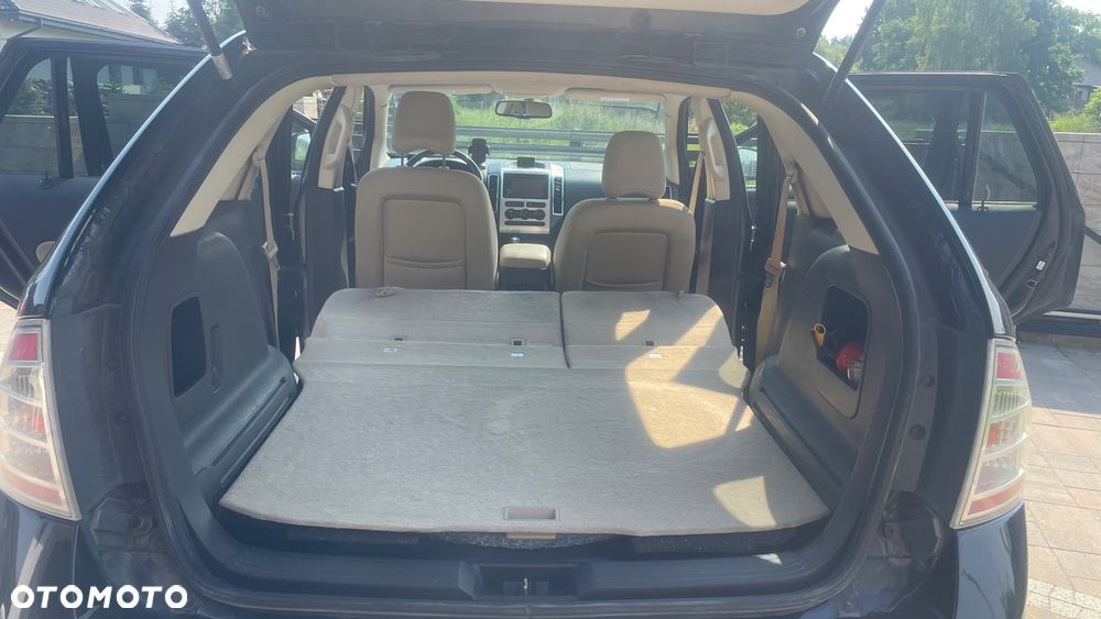 Ford Edge - 12