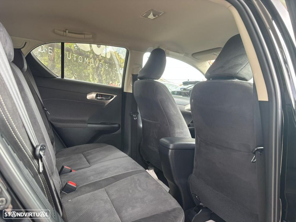 Lexus CT 200h Executive - 31