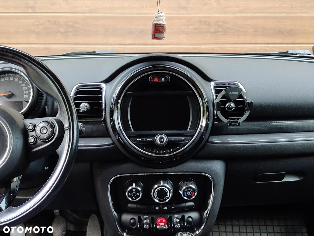 MINI Clubman - 18