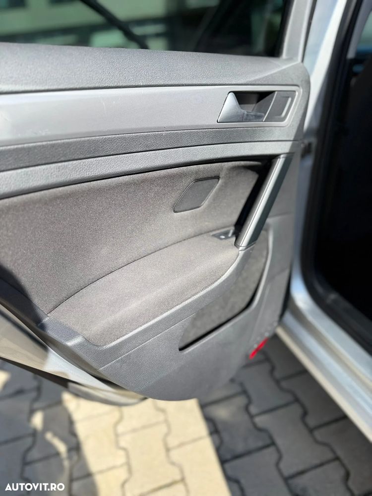 Volkswagen Golf 1.6 TDI Comfortline - 16