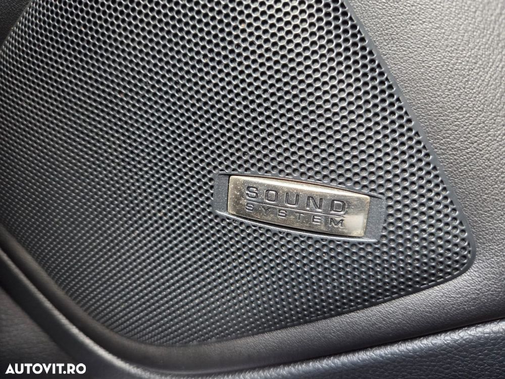 Skoda Octavia Combi 2.0 TDI DPF RS - 11