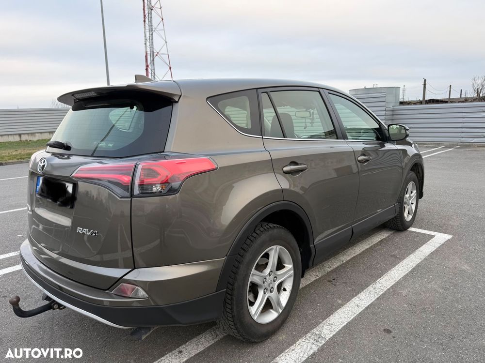 Toyota RAV4 2.0 D-4D 2WD Comfort - 3