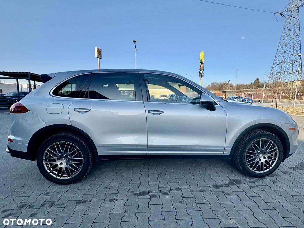 Porsche Cayenne - 5