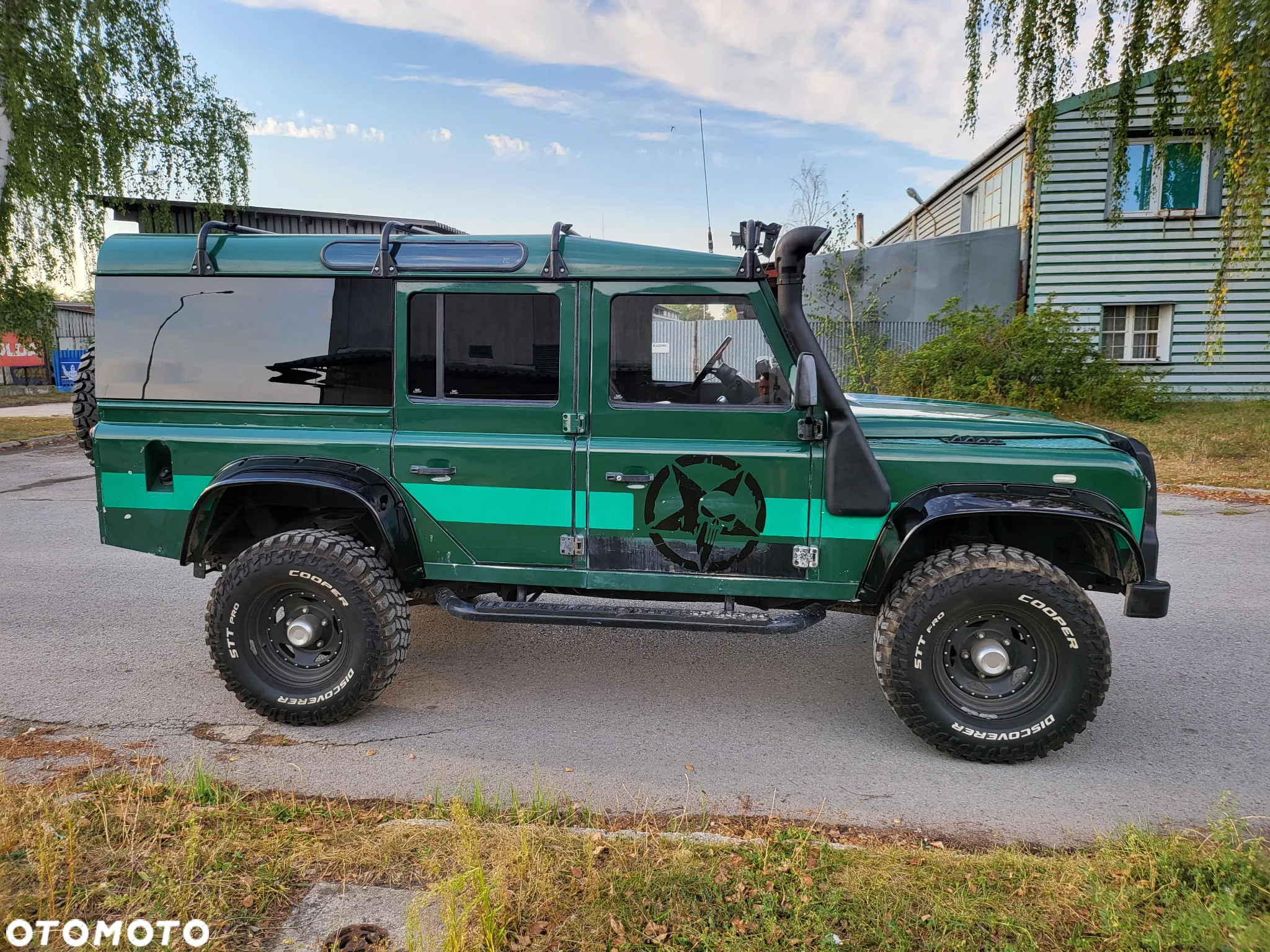Land Rover Defender 110 2.5 TDI - 11