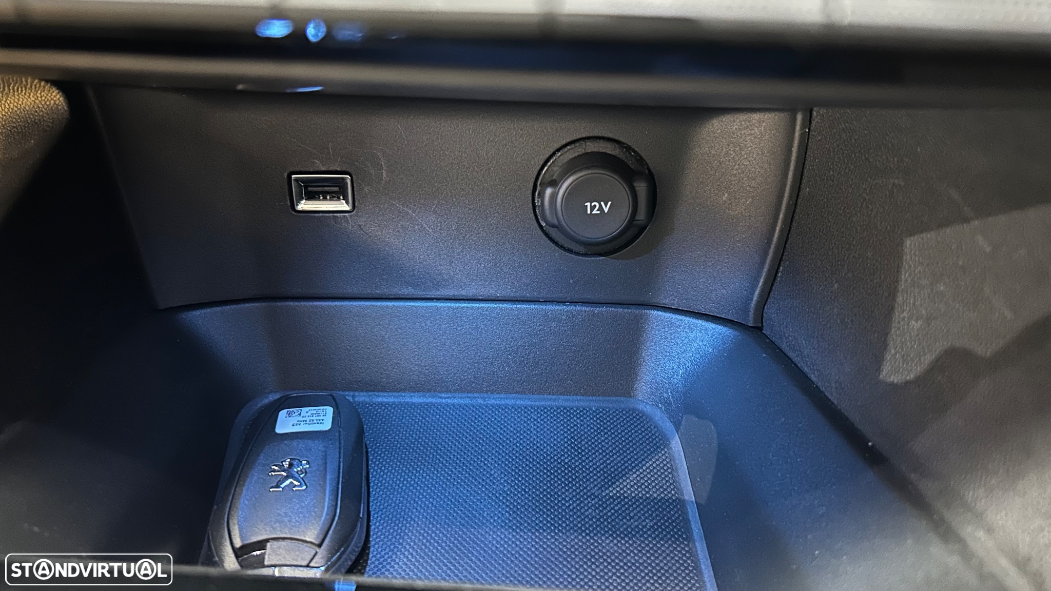 Peugeot 3008 PureTech 130 Stop & Start EAT6 Allure - 21
