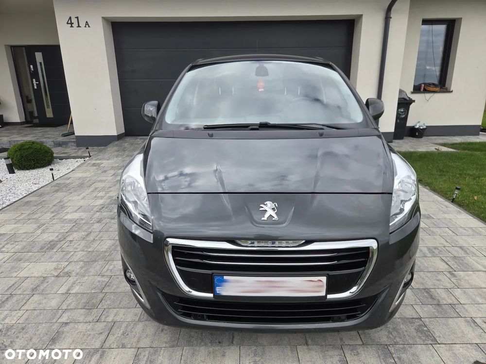 Peugeot 5008 HDI 115 Active - 9