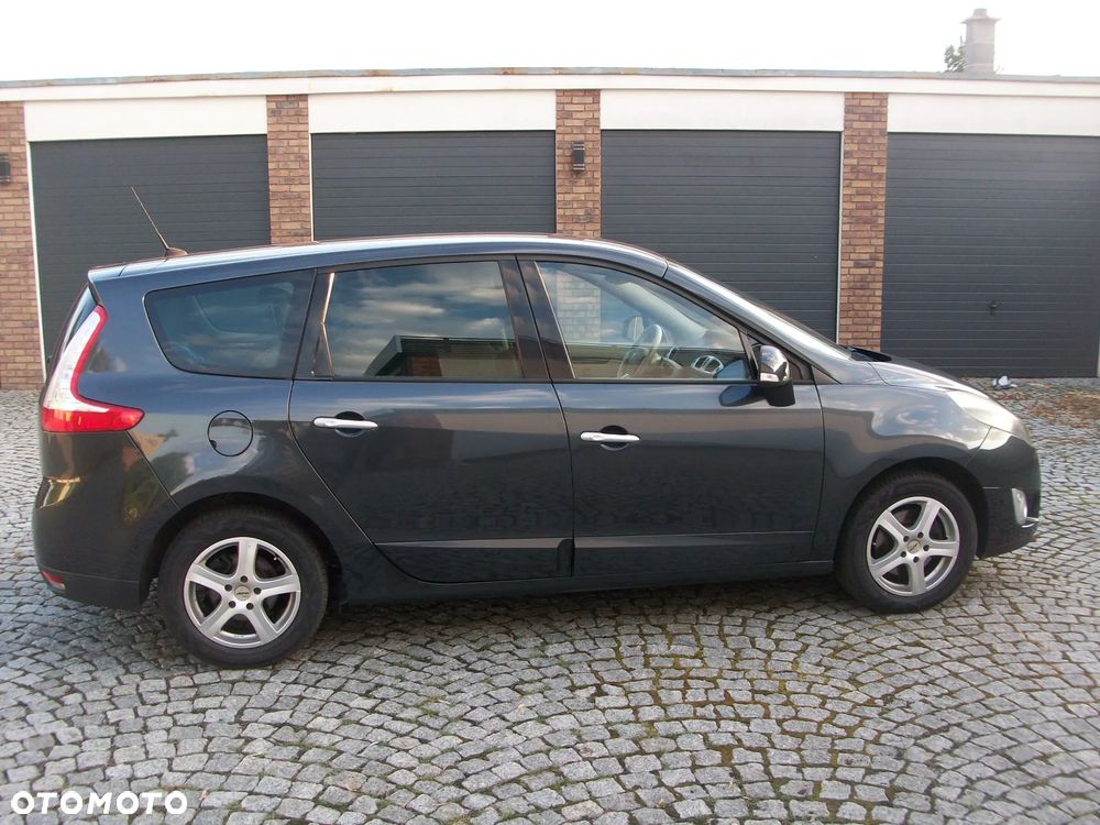 Renault Grand Scenic Gr 2.0 16V Bose Edition CVT - 4