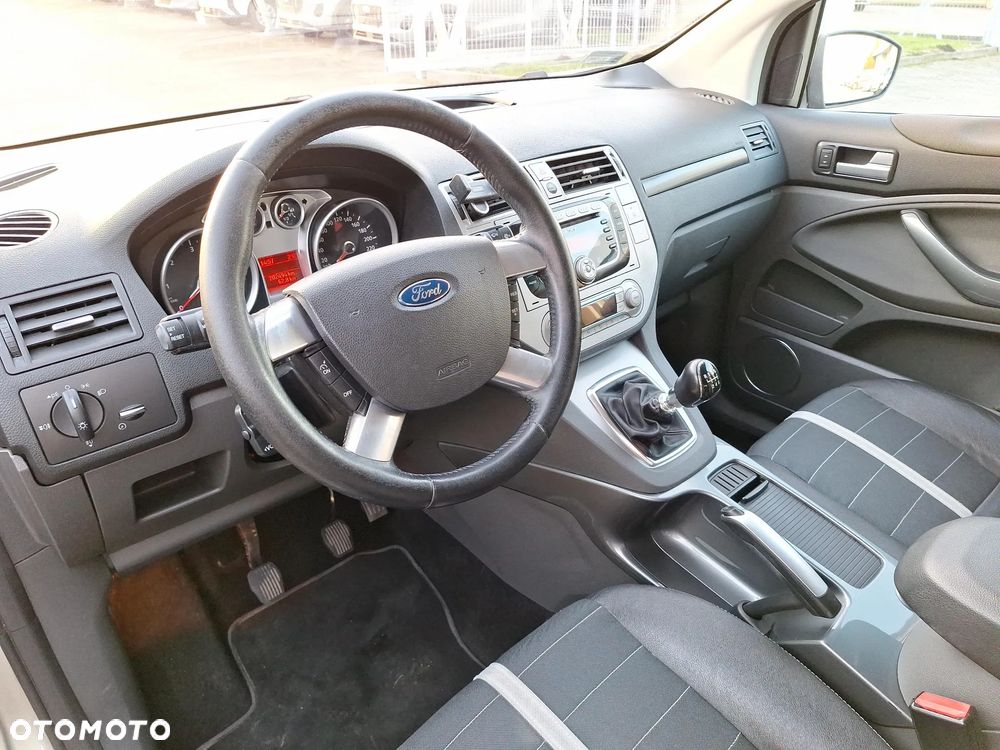 Ford Kuga 2.0 TDCi 4x4 Titanium - 9