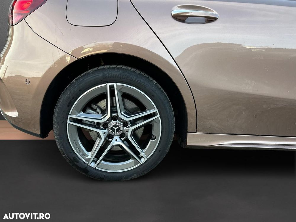 Mercedes-Benz A - 12