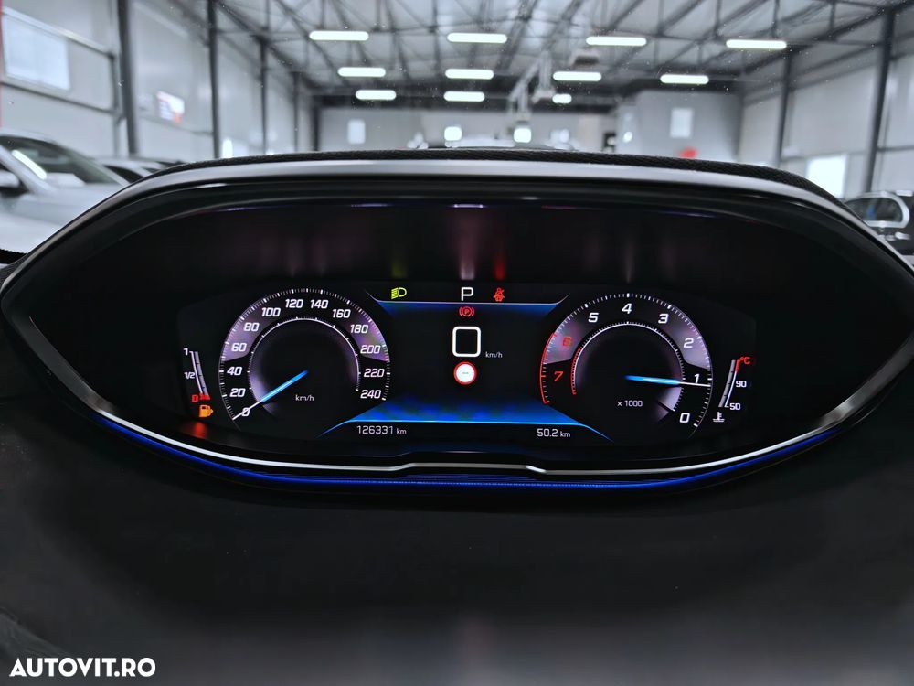 Peugeot 3008 1.2 PureTech 130 EAT8 Allure Pack - 22