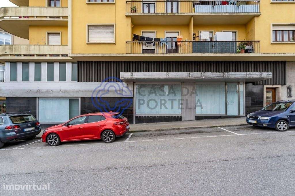 Loja no centro do Porto com 300m2 como nova. - Grande imagem: 3/23