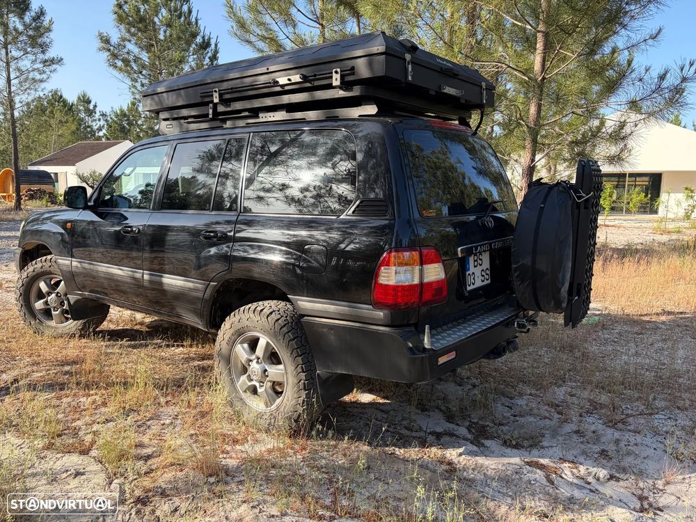 Toyota Land Cruiser - 3