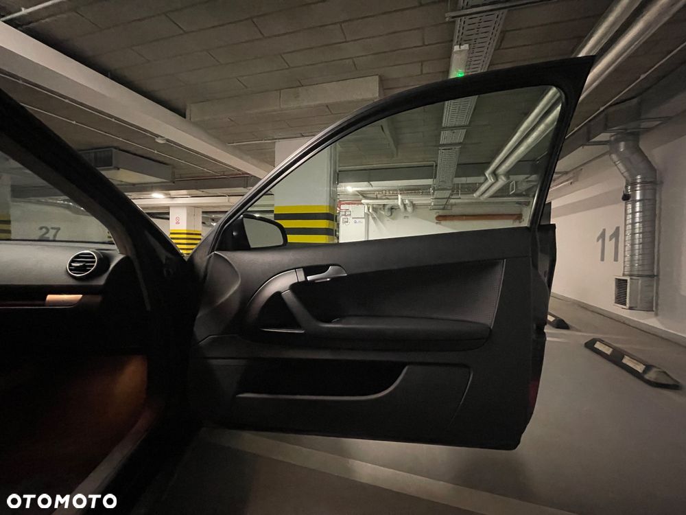 Audi A3 3-drzwiowe 1.6 Ambition - 11