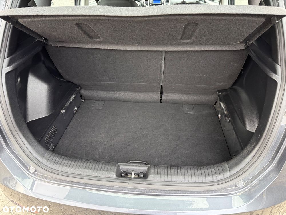 Hyundai ix20 1.4 Premium - 13