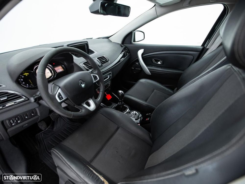 Renault Mégane Sport Tourer - 7