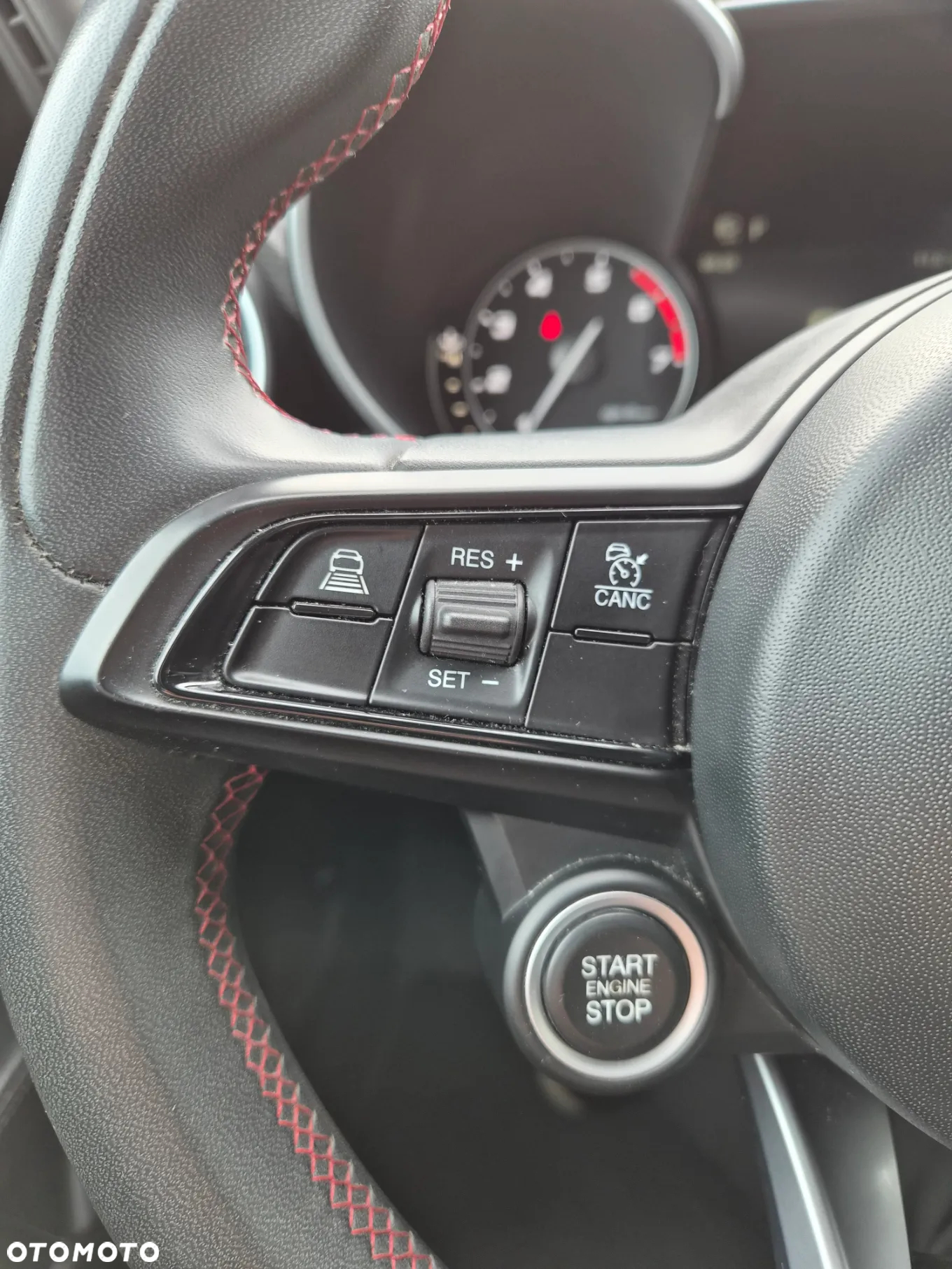 Alfa Romeo Giulia 2.0 Turbo Business - 24