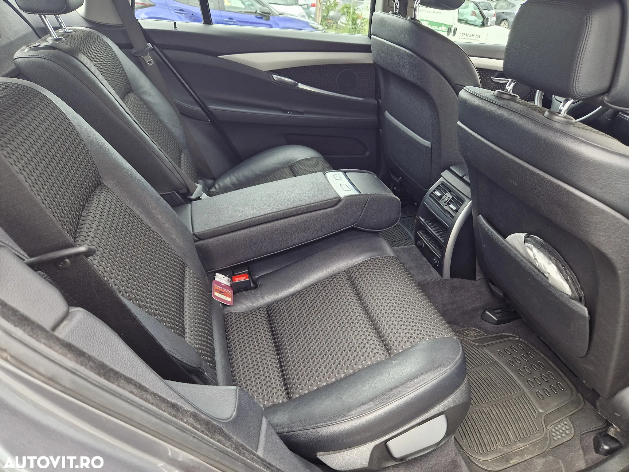 BMW Seria 5 530d Touring Aut. Luxury Line - 28