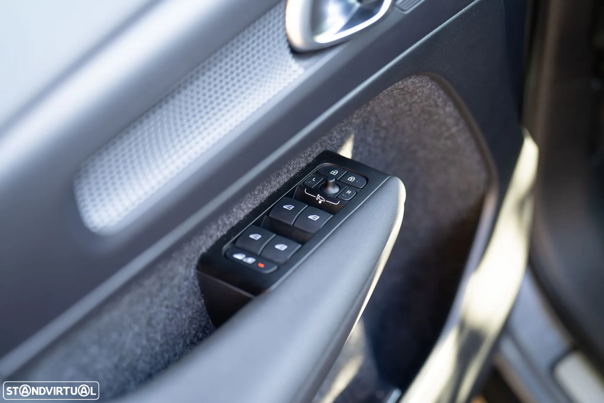 Volvo XC 40 Recharge 82 kWh Twin Motor Plus - 18