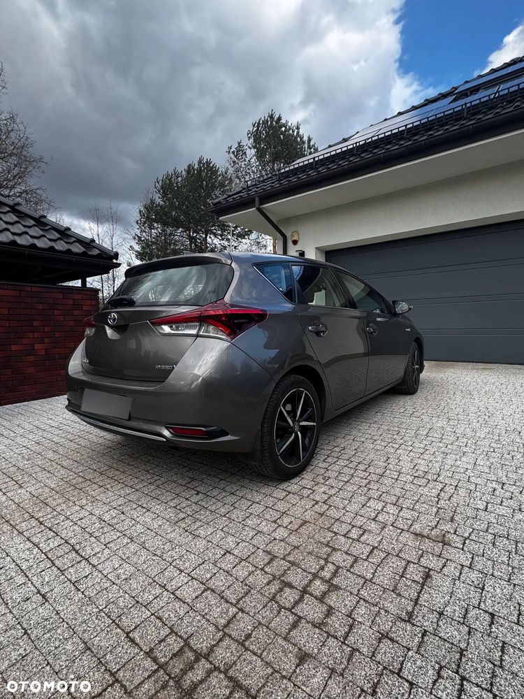 Toyota Auris 1.8 VVT-i Automatik Edition S+ - 3