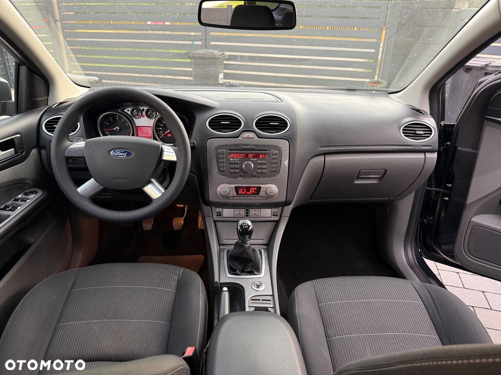 Ford Focus 1.6 Ti-VCT Titanium - 9