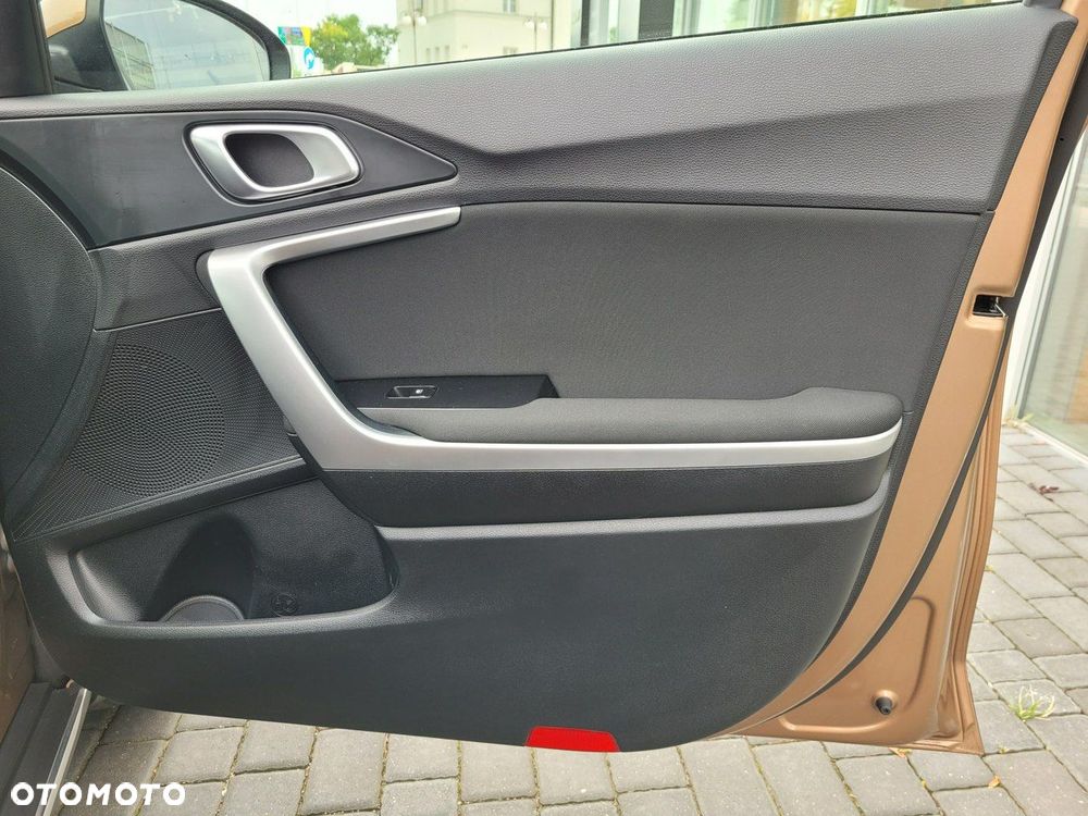 Kia XCeed - 21