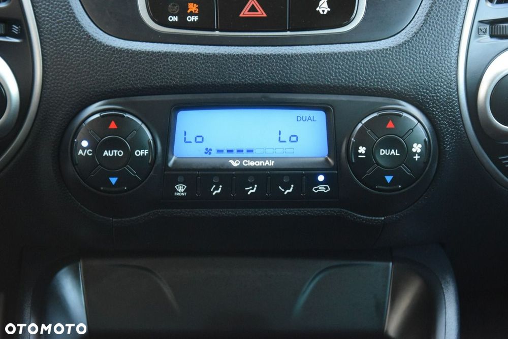 Hyundai ix35 2.0 Premium 2WD - 22