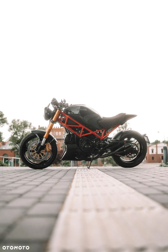 Ducati Monster - 27