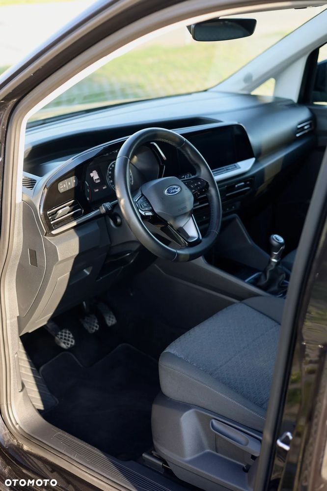 Ford Tourneo Connect 1.5 EcoBoost Titanium - 17
