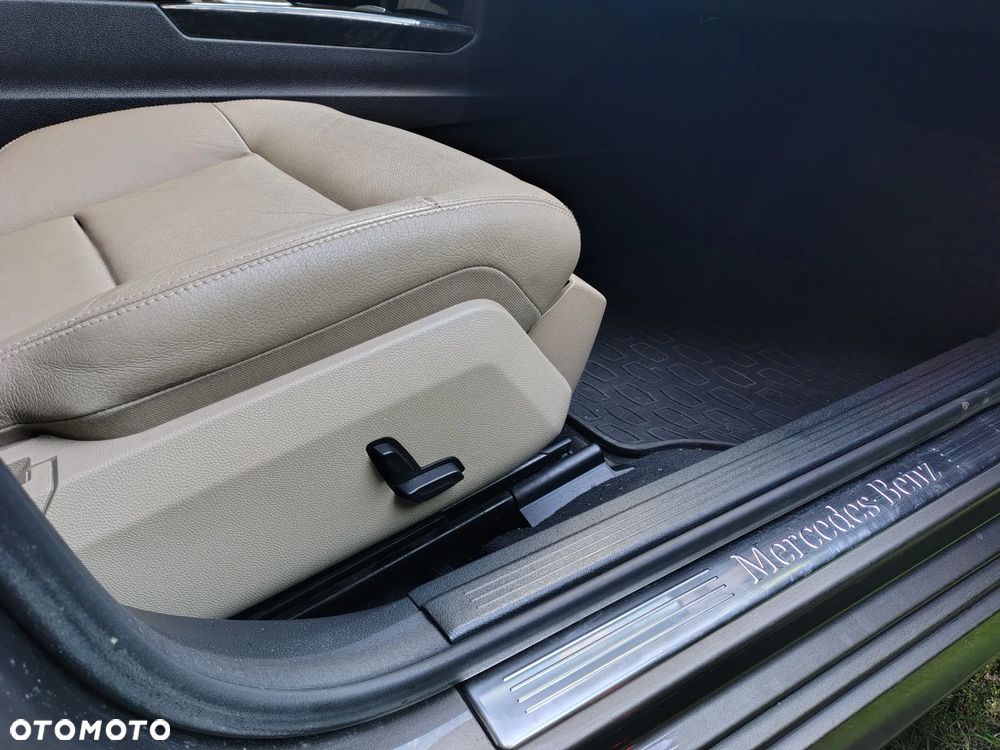 Mercedes-Benz Klasa E 250 CDI 4-Matic BlueEff - 18