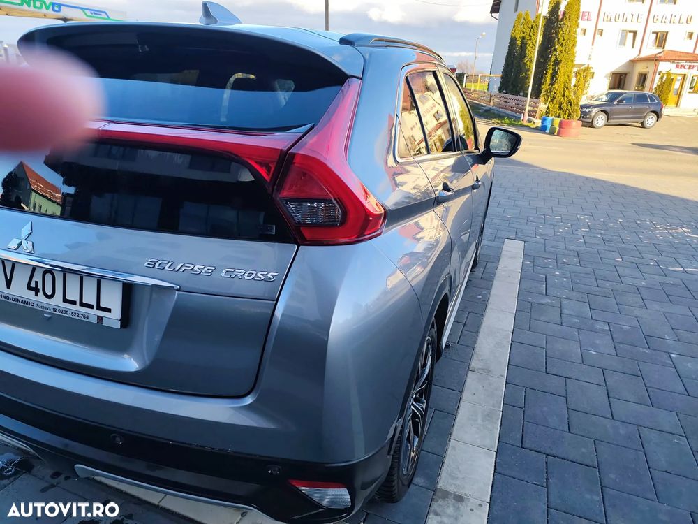 Mitsubishi Eclipse-Cross 1.5-litre 16-valve DOHC MIVEC 4X4 Instyle+ Aut. - 3