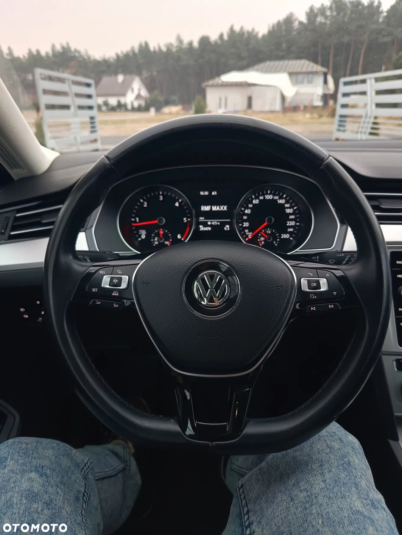Volkswagen Passat 1.6 TDI BMT Comfortline - 5