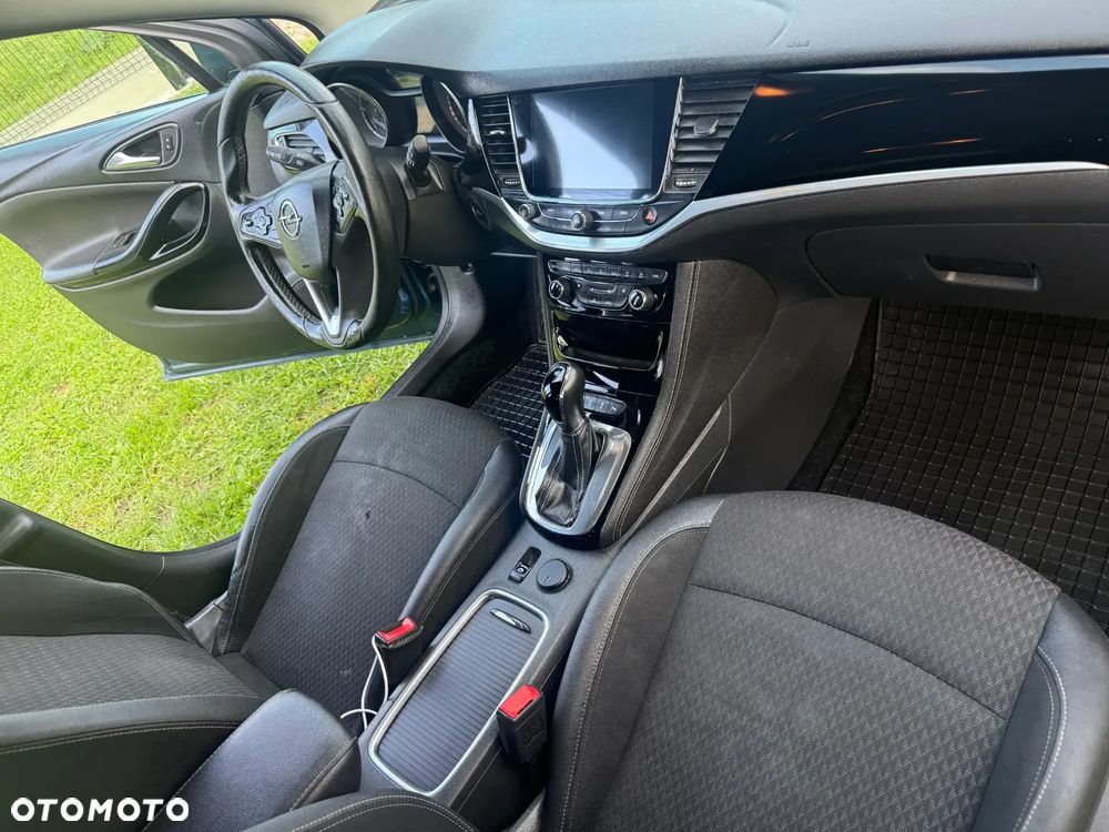 Opel Astra 1.6 Turbo Start/Stop Automatik Innovation - 4