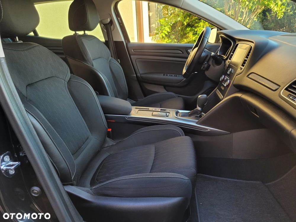 Renault Megane ENERGY TCe 140 EDC LIMITED - 21