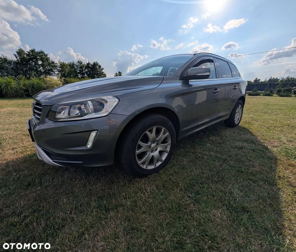 Volvo XC 60 - 30