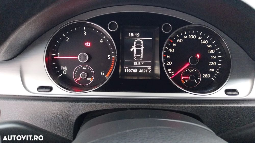 Volkswagen Passat CC 2.0 TDI BlueMotion Technology - 17