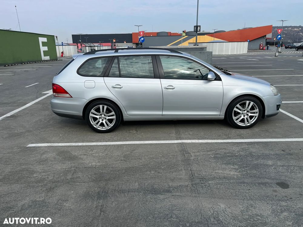 Volkswagen Golf 1.9 TDI Trendline DPF - 3
