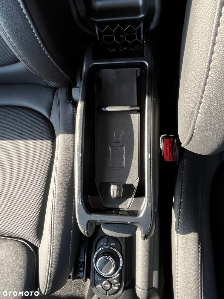 MINI Cooper Classic Trim - 12