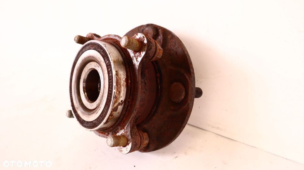 TOYOTA LAND CRUISER 200 4.5 V8 PIASTA ŁOŻYSKO KOŁA - 4