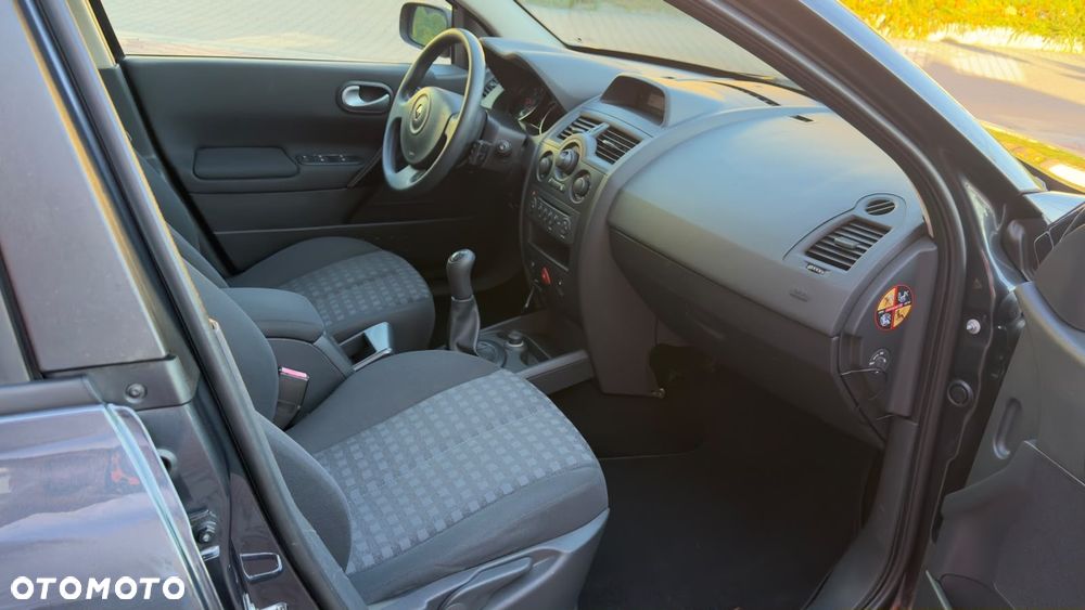 Renault Megane 1.6 16V Privilege - 18